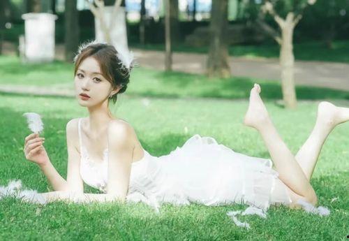 网红吃瓜视频女,揭秘娱乐圈幕后真相